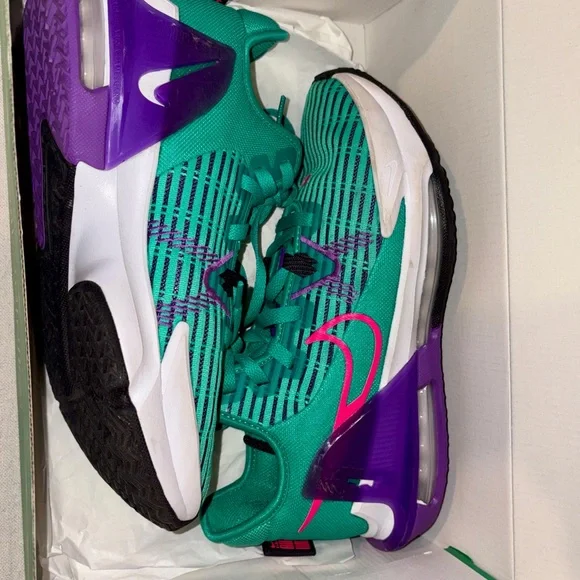 Nike Giannis Immortality 4 Basketball Shoes Dusty Cactus FQ3680-300 Men Size 9.5 - Picture 9 of 10